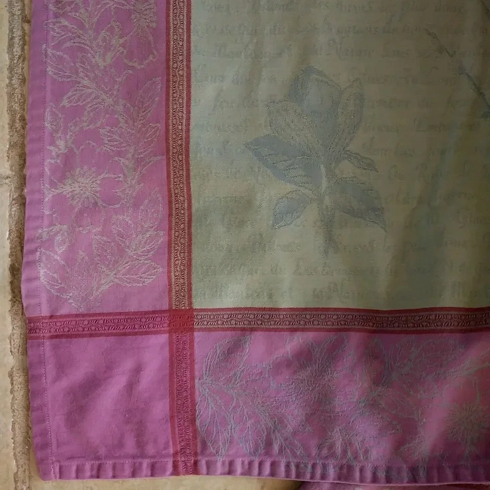 Le Jacquard Francais this tablecloth